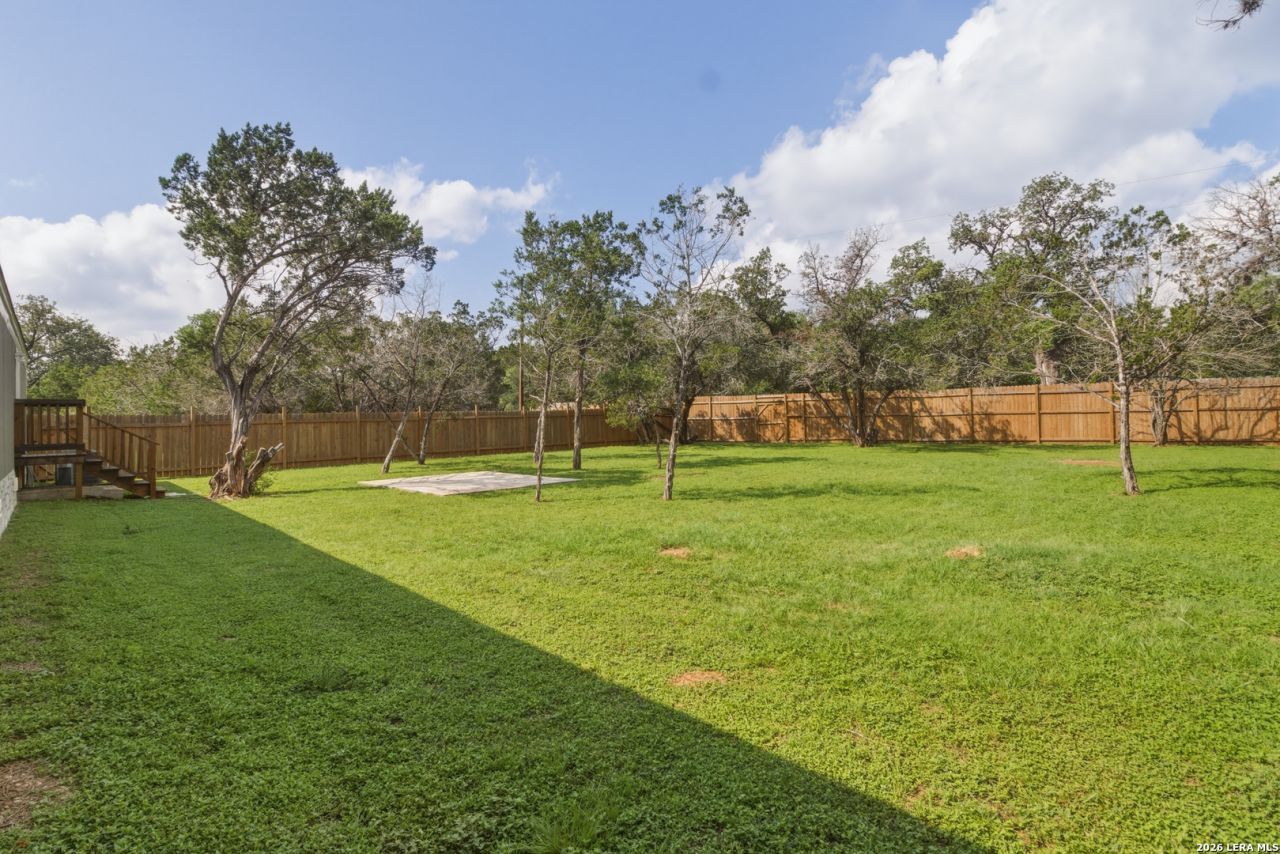 256 Nakomis Dr, Bandera, TX 78003 Main Photo
