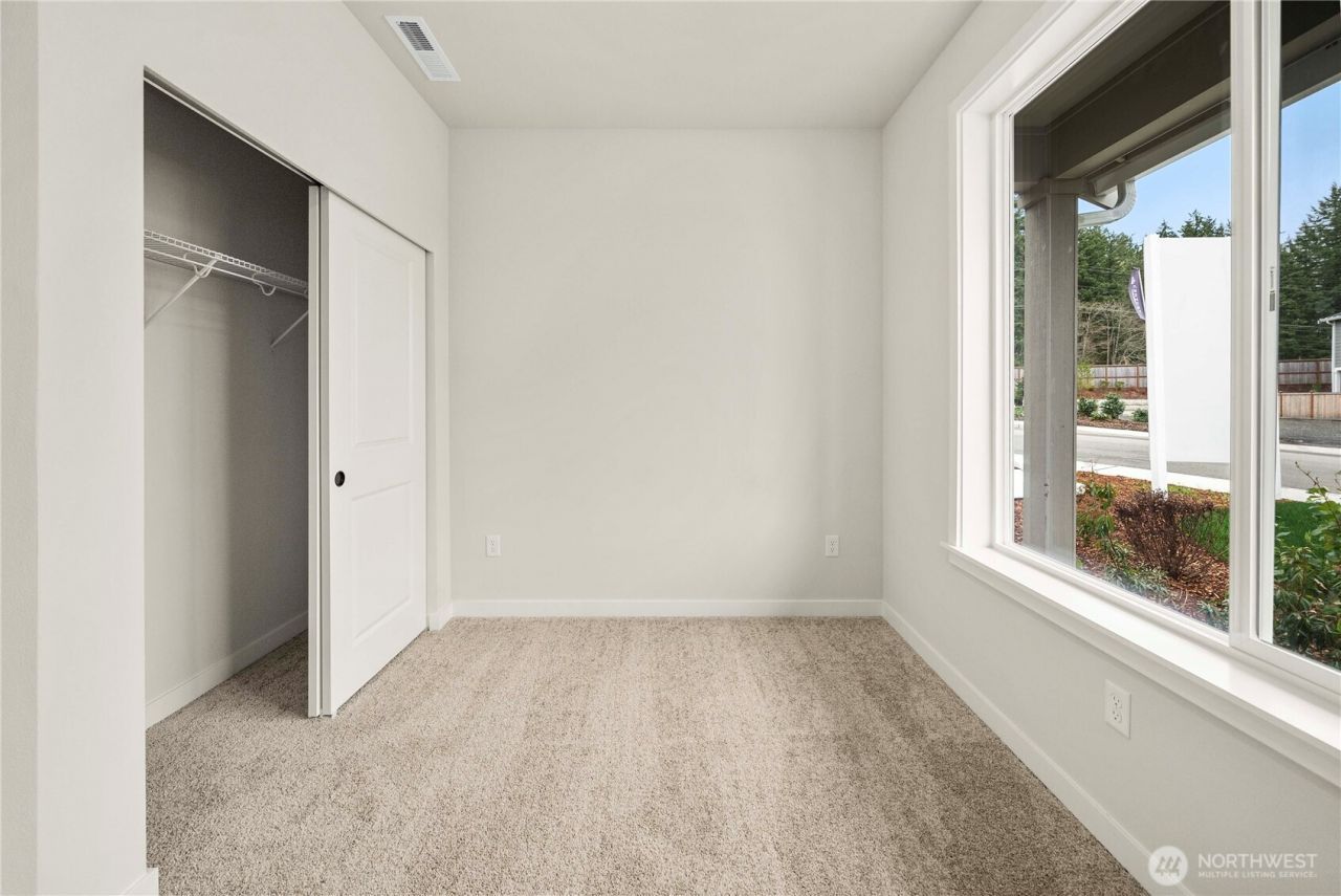 3975 Flat Top Drive , Bremerton, WA 98312