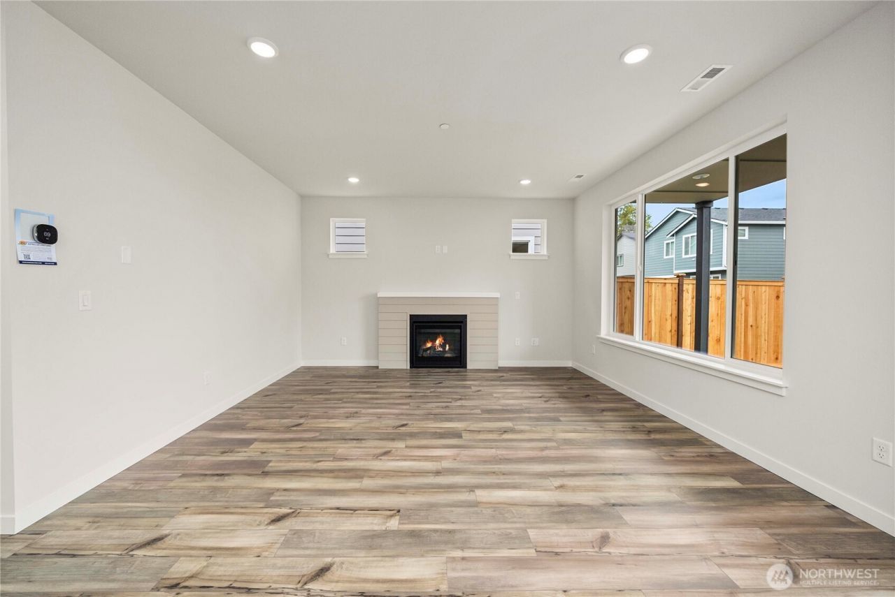3942 Flat Top Drive , Bremerton, WA 98312