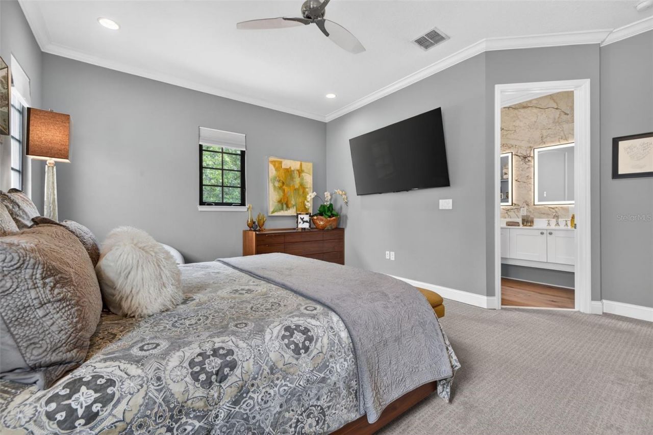 2319 7th Street N, Saint Petersburg, FL 33704 Photo