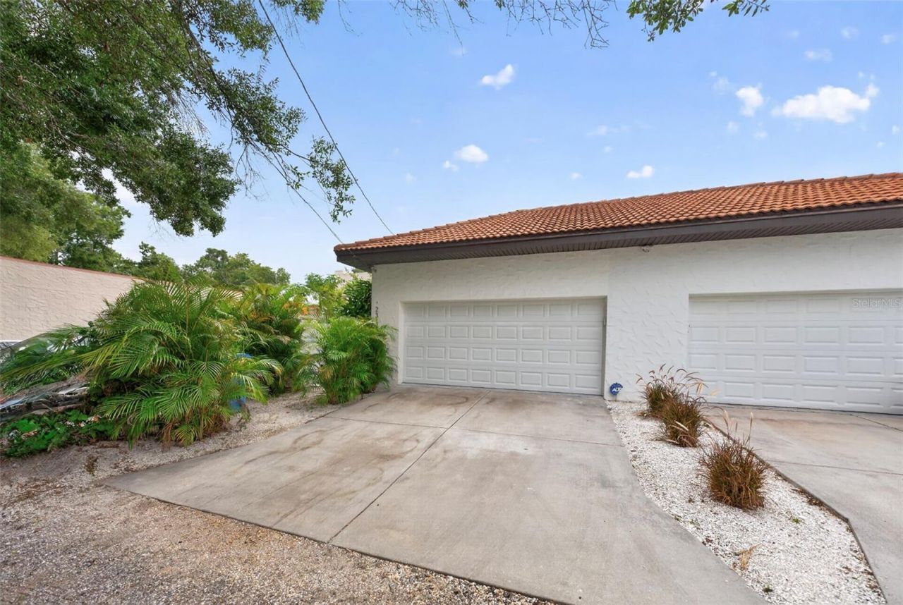 2319 7th Street N, Saint Petersburg, FL 33704 Photo