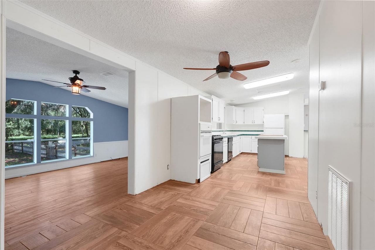 23449 Thomas Allen Road, Howey in the Hills, FL 34737 Photo