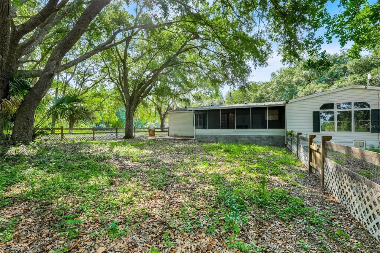 23449 Thomas Allen Road, Howey in the Hills, FL 34737 Photo
