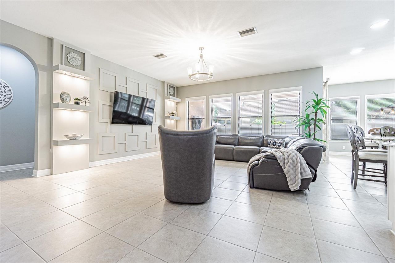 2616 Milford Berry Lane , Tampa, FL 33618 Photo