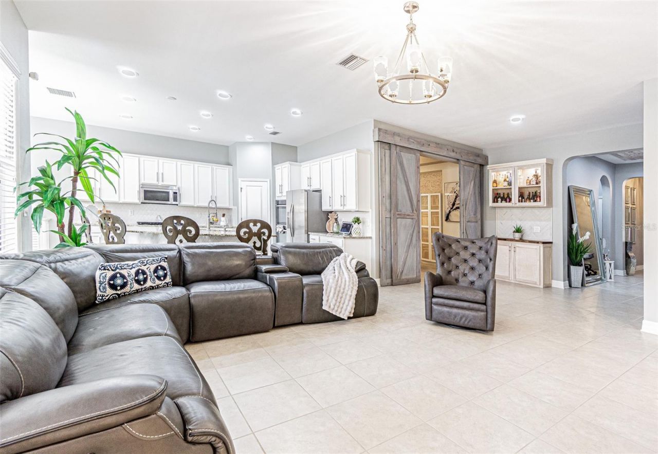 2616 Milford Berry Lane , Tampa, FL 33618 Photo