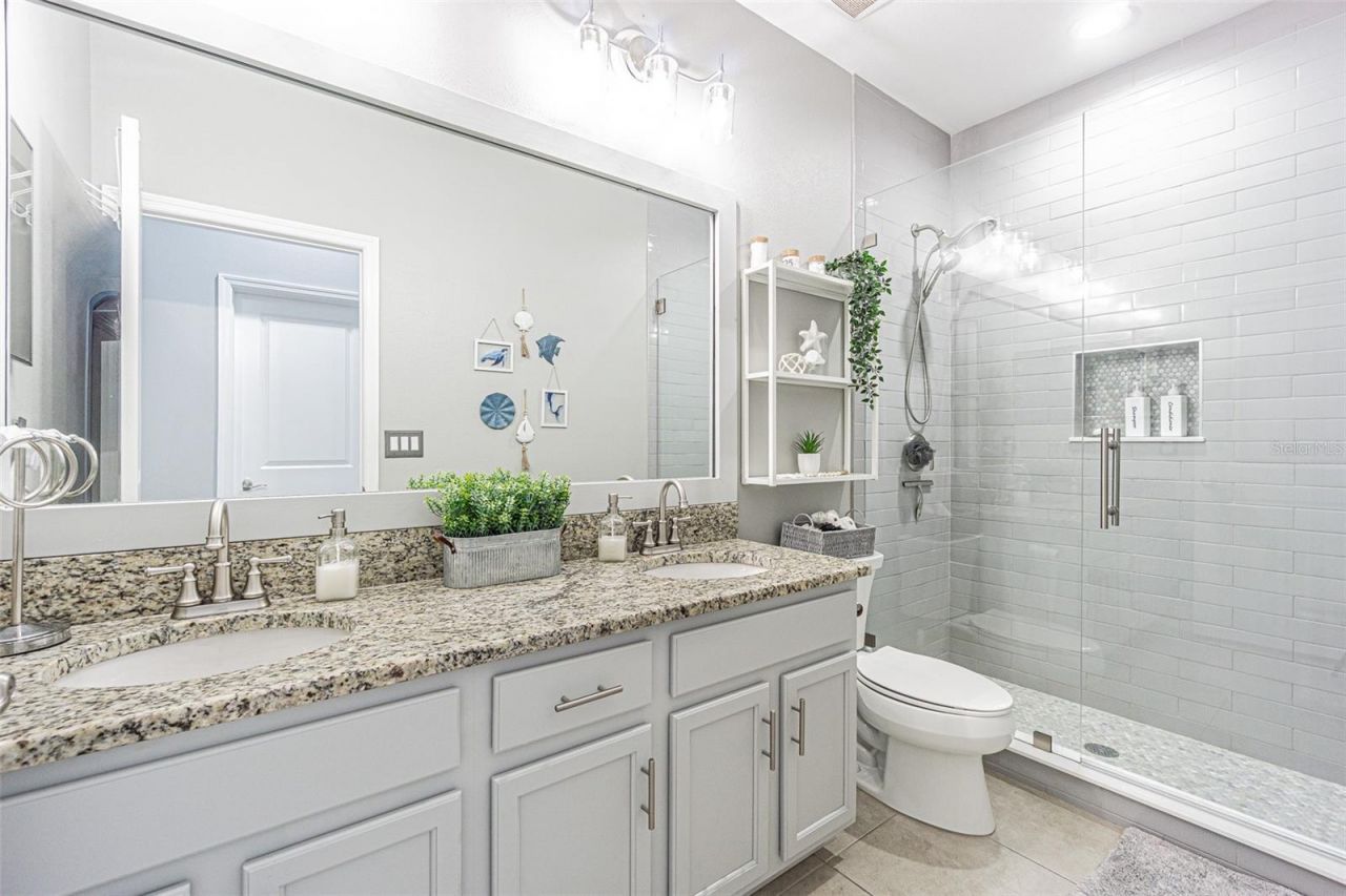2616 Milford Berry Lane , Tampa, FL 33618 Photo