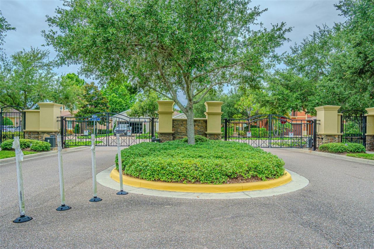 2616 Milford Berry Lane , Tampa, FL 33618 Photo
