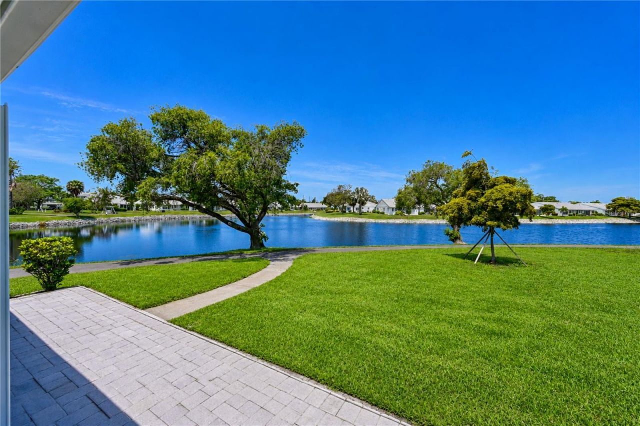 9425 Andover Circle , Bradenton, FL 34210 Photo