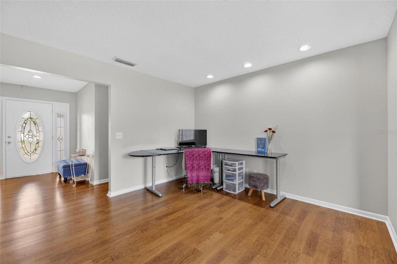 703 Isleton Drive , Brandon, FL 33511 Photo