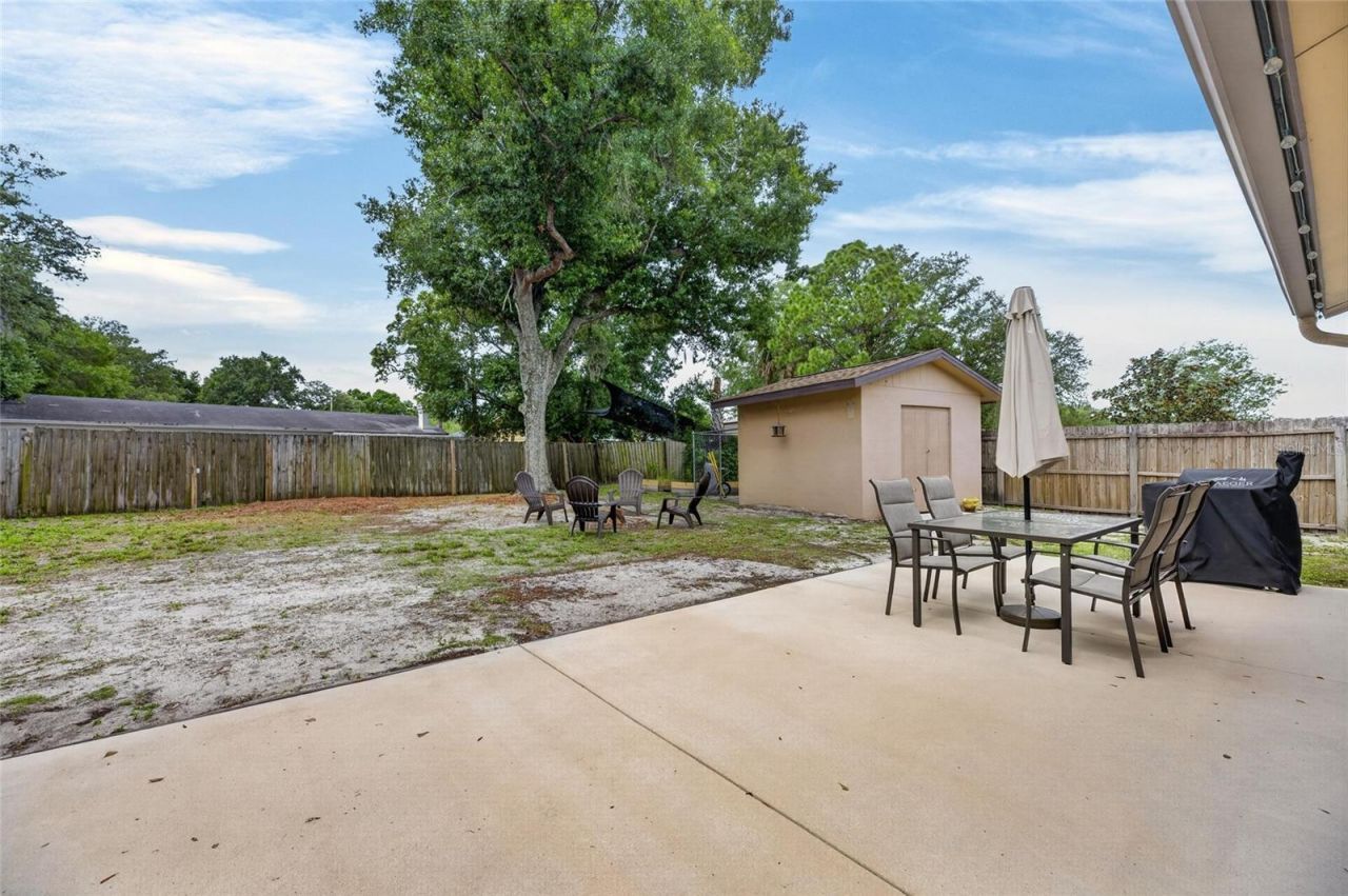 703 Isleton Drive , Brandon, FL 33511 Photo
