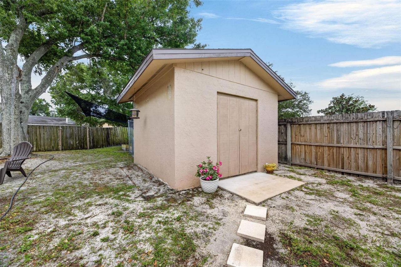 703 Isleton Drive , Brandon, FL 33511 Photo