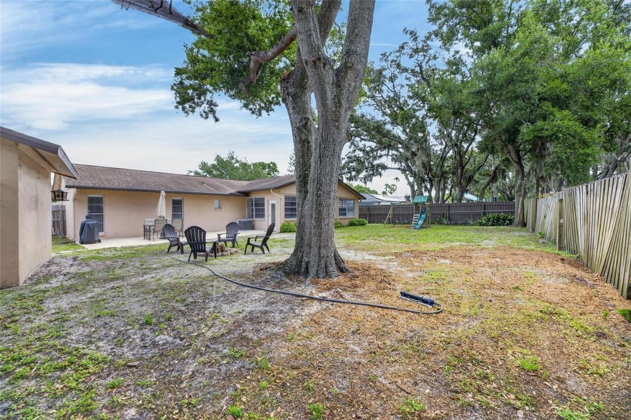 703 Isleton Drive , Brandon, FL 33511 Photo