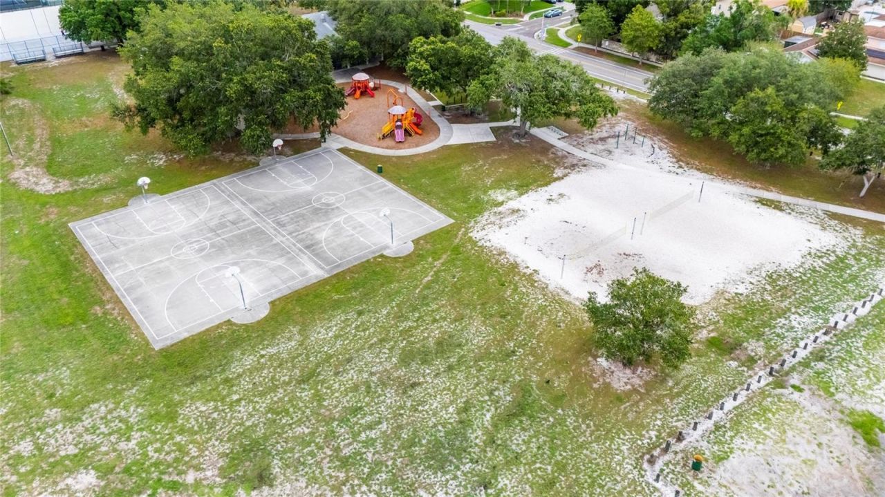 703 Isleton Drive , Brandon, FL 33511 Photo