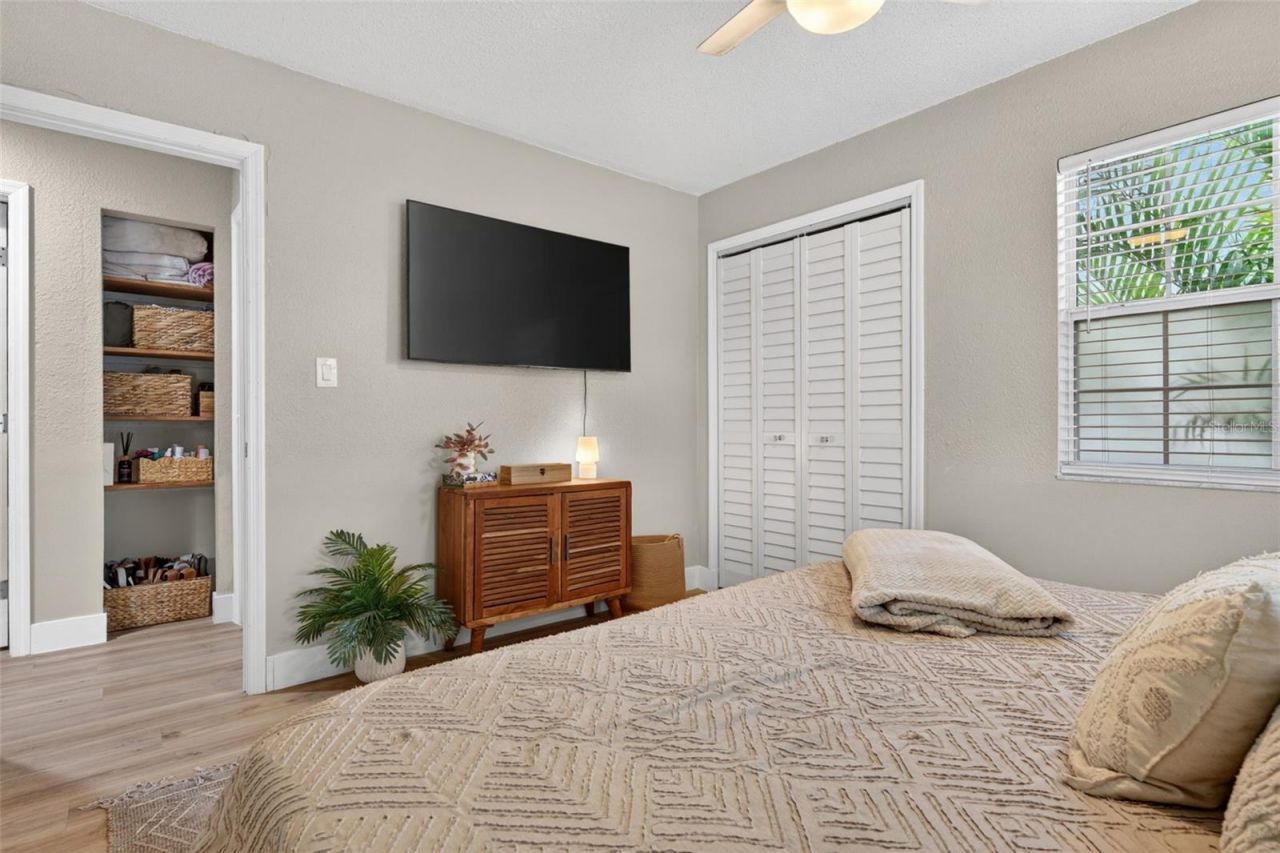 824 59th Ave Ne, Saint Petersburg, FL 33703 Photo
