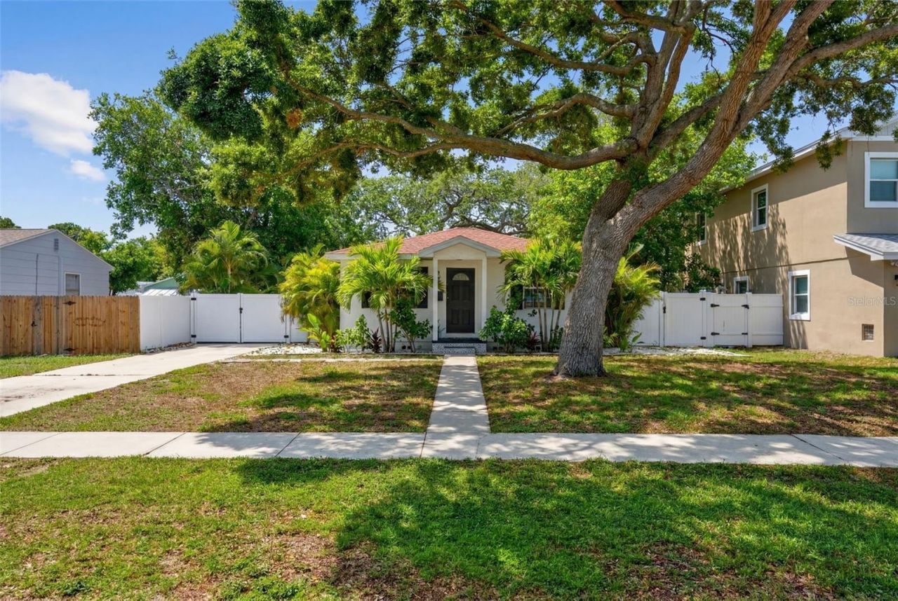 824 59th Ave Ne, Saint Petersburg, FL 33703 Photo