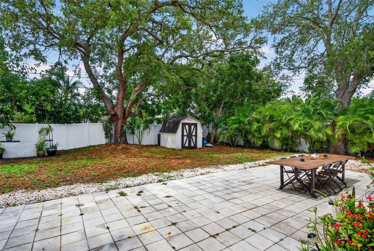 824 59th Ave Ne, Saint Petersburg, FL 33703 Photo