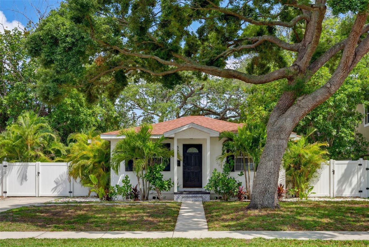824 59th Ave Ne, Saint Petersburg, FL 33703 Photo