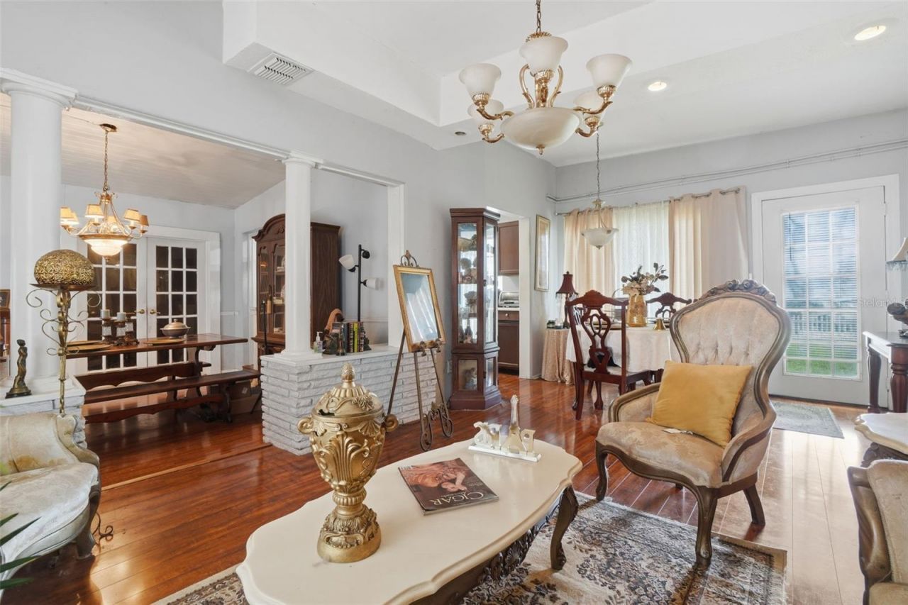 301 Verbena Drive, Orlando, FL 32807 Photo