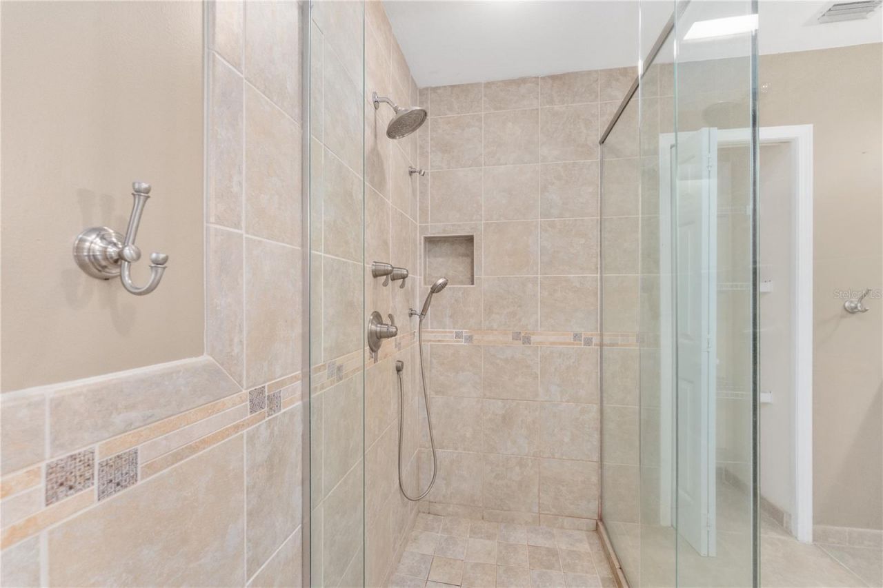 6410 NW 160th Street, Alachua, FL 32615 Photo
