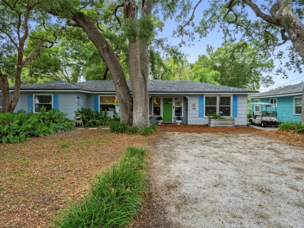 818 WILKIE STREET , DUNEDIN, FL 34698