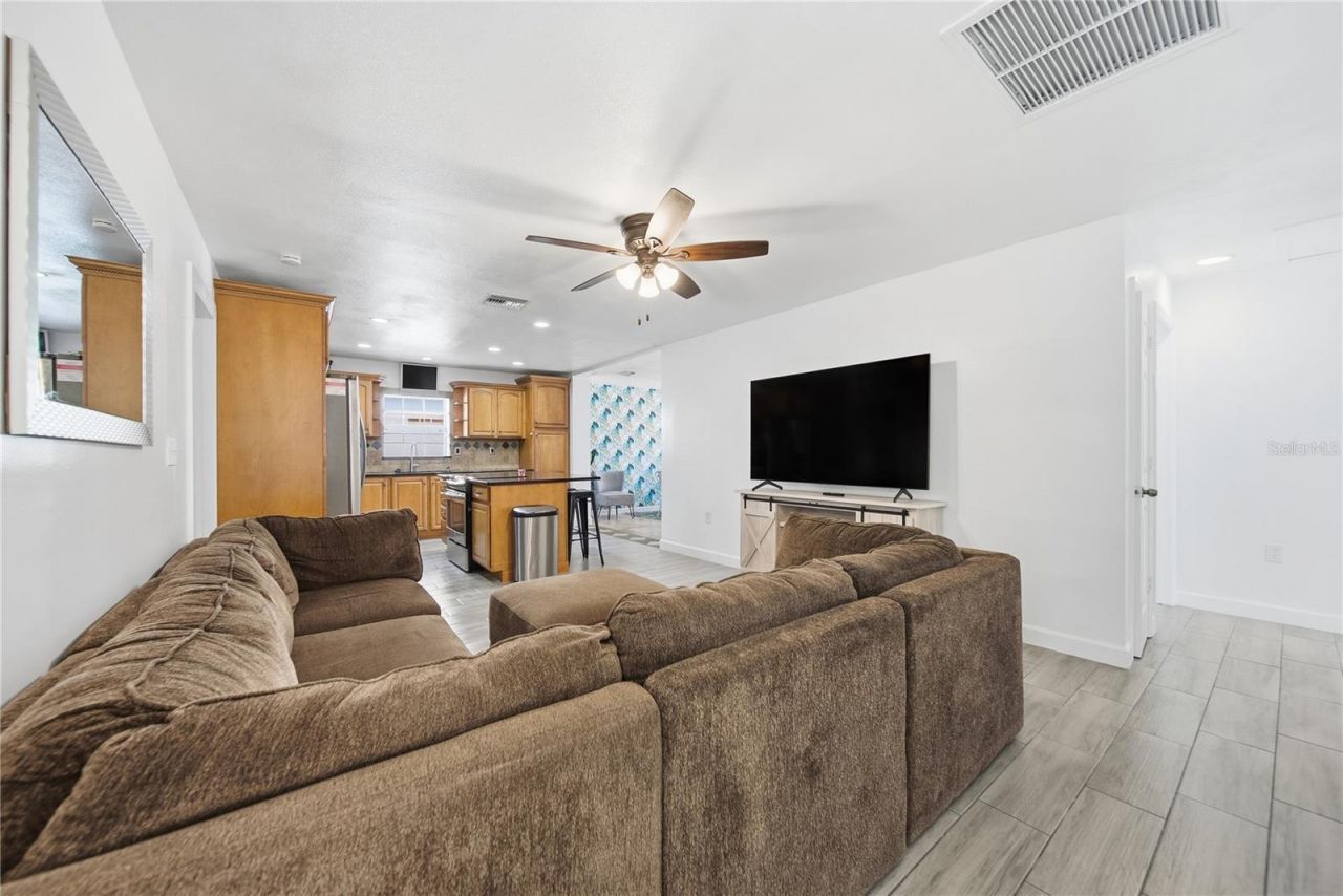 6292 109th Avenue N, Pinellas Park, FL 33782 Photo