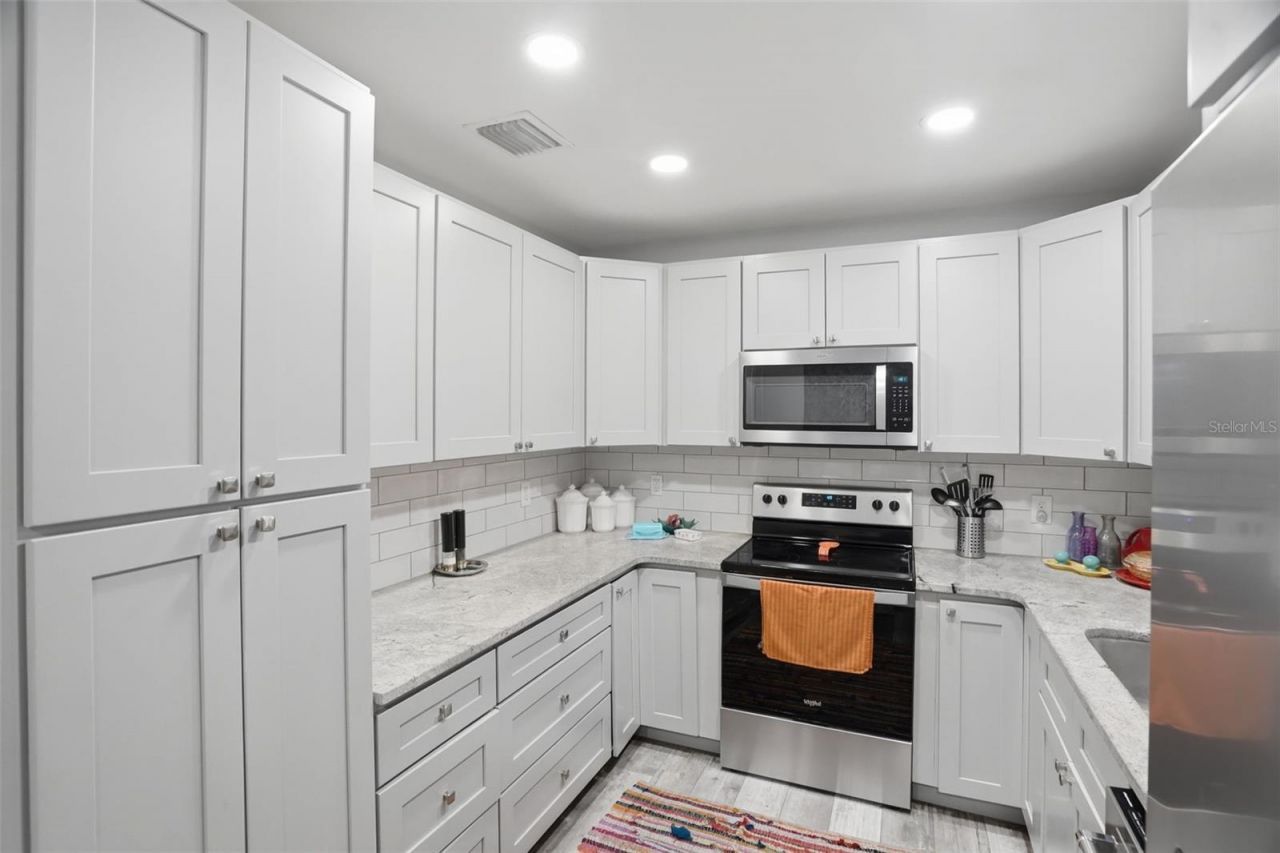 2050 75th Street N, Saint Petersburg, FL 33710 Photo