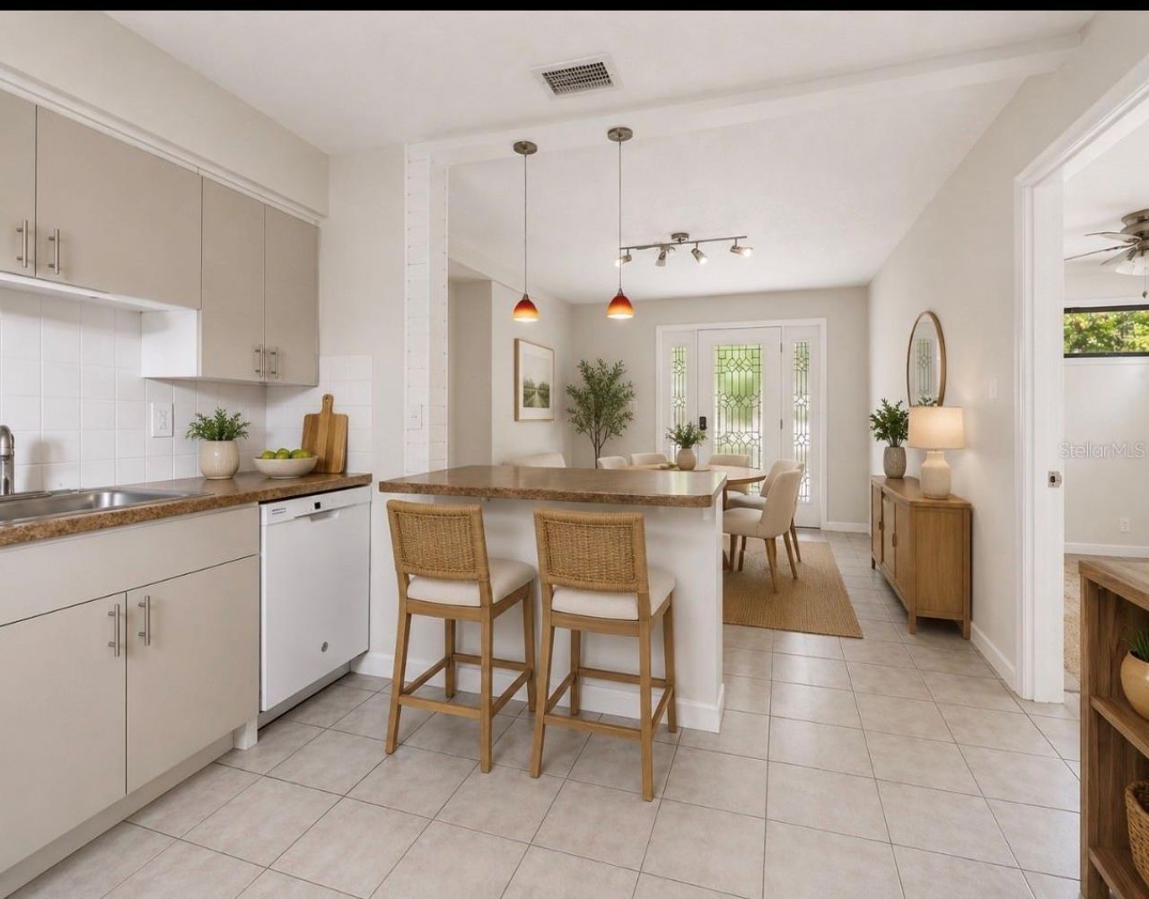 930 Montrose Boulevard N, Saint Petersburg, FL 33703 Photo