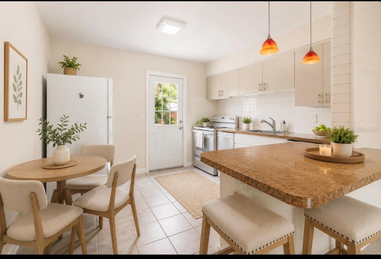 930 Montrose Boulevard N, Saint Petersburg, FL 33703 Photo