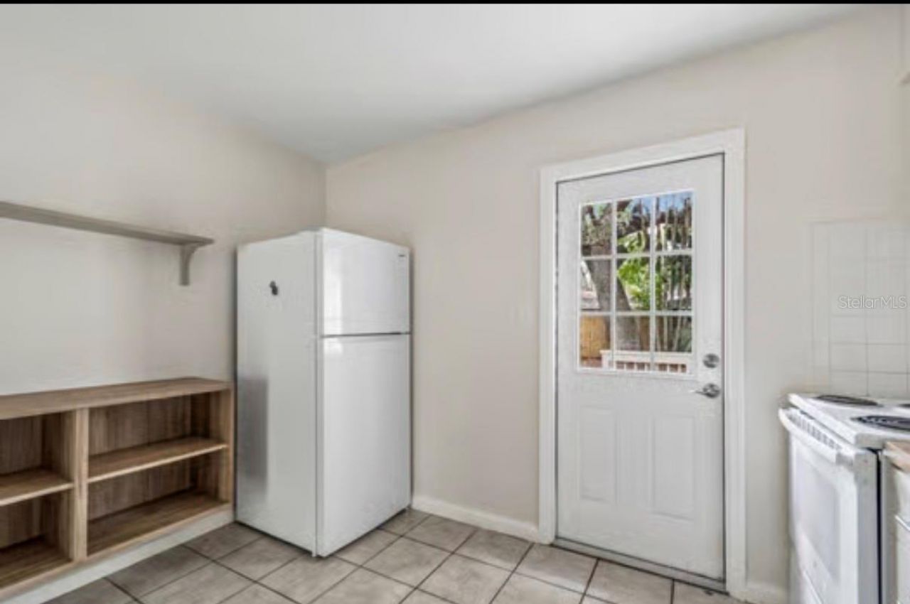 930 Montrose Boulevard N, Saint Petersburg, FL 33703 Photo