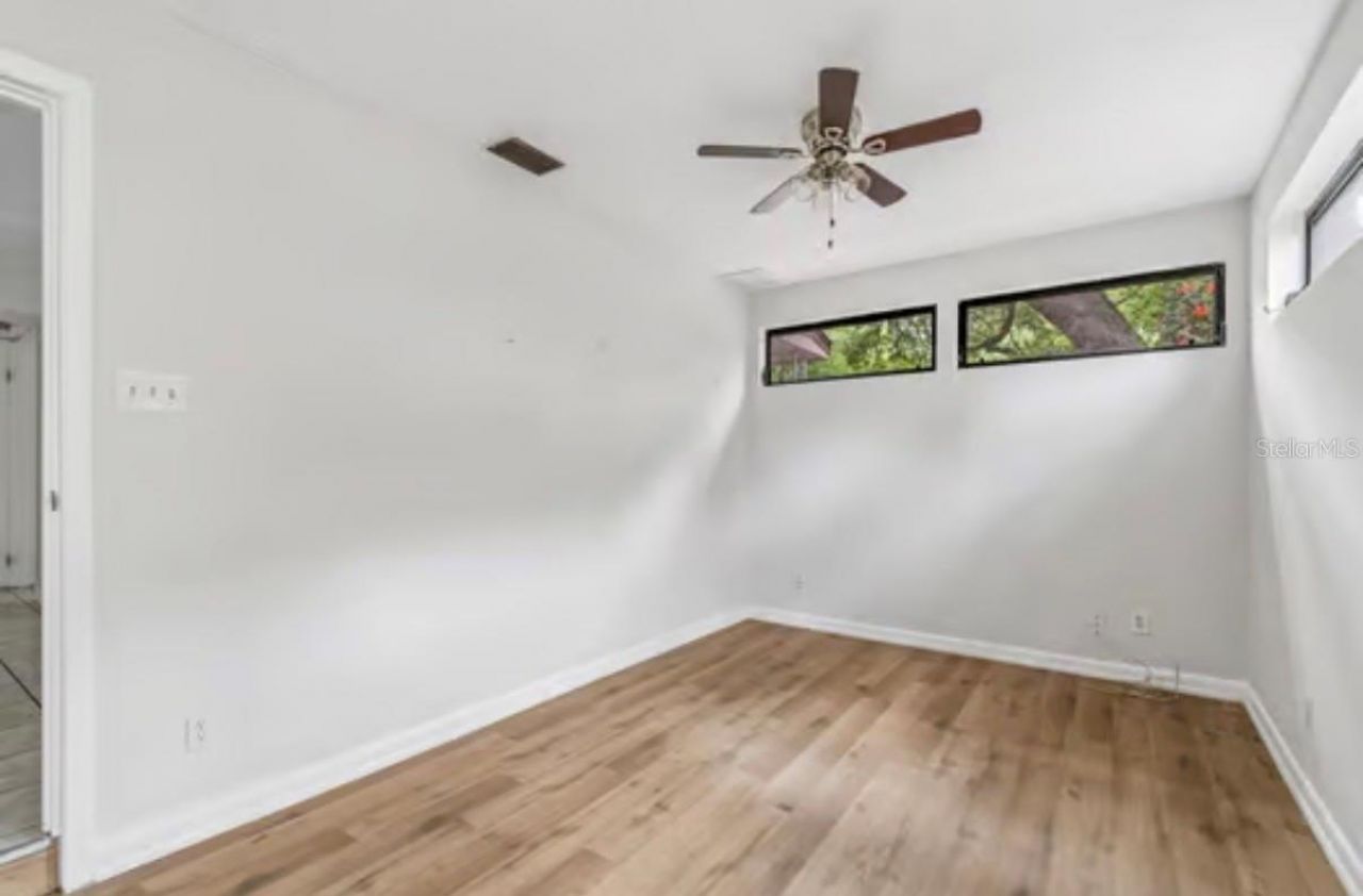 930 Montrose Boulevard N, Saint Petersburg, FL 33703 Photo