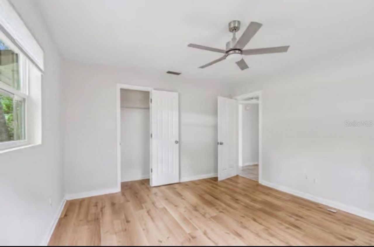 930 Montrose Boulevard N, Saint Petersburg, FL 33703 Photo