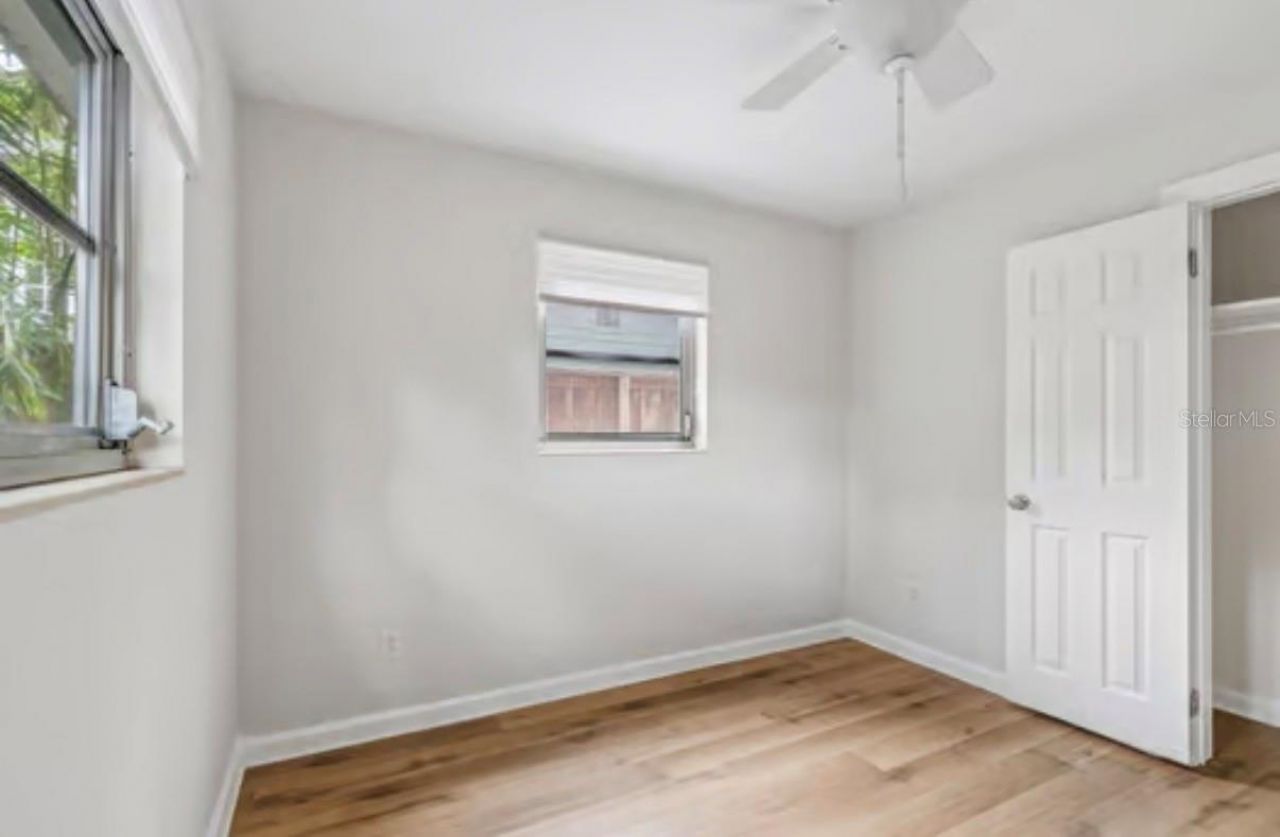930 Montrose Boulevard N, Saint Petersburg, FL 33703 Photo
