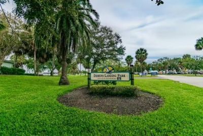 930 Montrose Boulevard N, Saint Petersburg, FL 33703 Photo