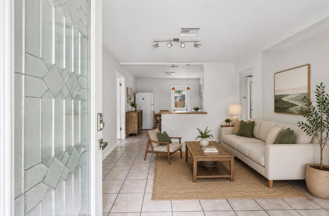930 Montrose Boulevard N, Saint Petersburg, FL 33703 Photo
