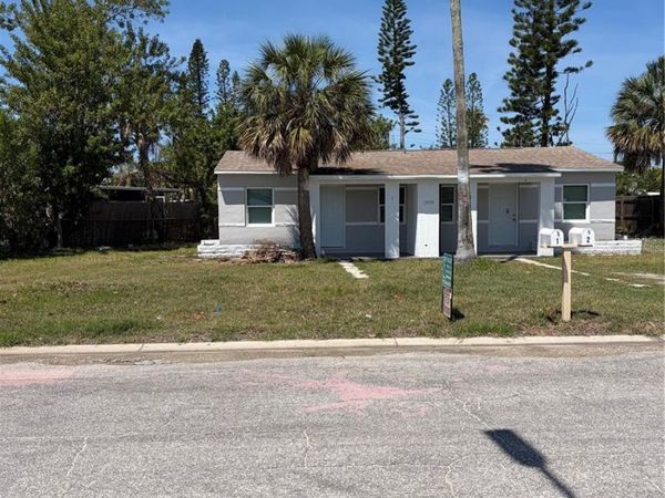 14016 E PARSLEY DRIVE , Unit 2, MADEIRA BEACH, FL 33708