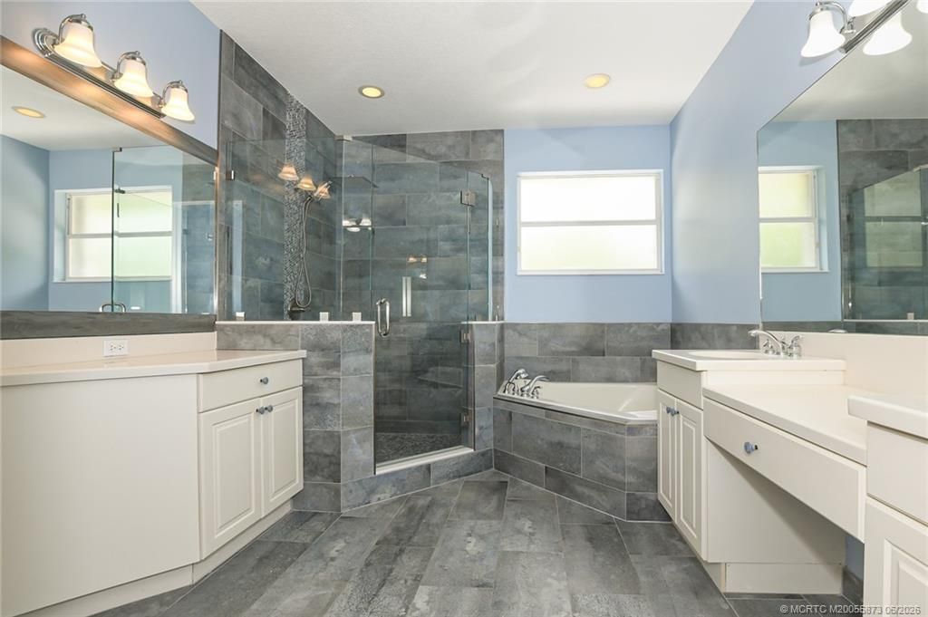 2206 SW Cape Cod Drive, Port Saint Lucie, FL 34953 Photo