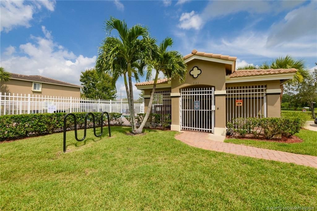 2206 SW Cape Cod Drive, Port Saint Lucie, FL 34953 Photo