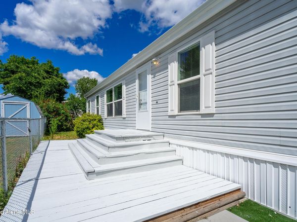 2037 W Yorkshire AVE, Coeur d'Alene, ID 83815