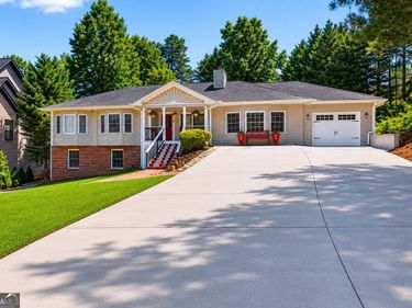 2844 Sardis Drive, Buford, GA 30519