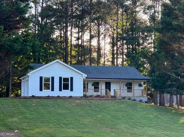 598 Beavers Rd, Grantville, GA 30220