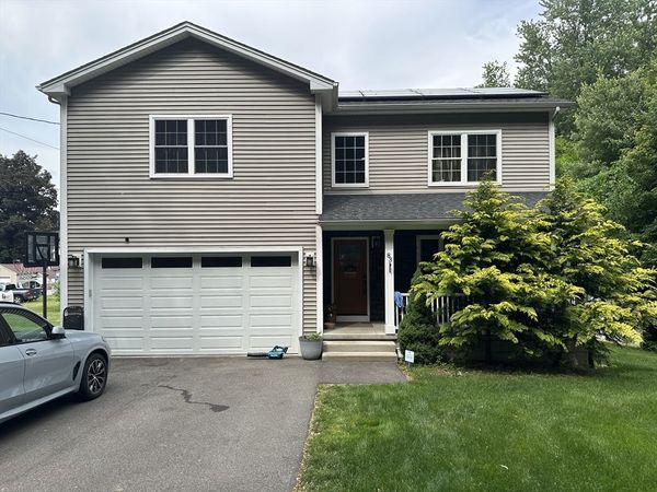 83 Federal St, Agawam, MA 01001
