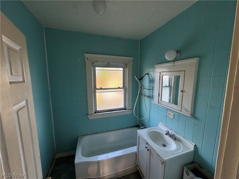 14148 Berwyn Avenue , Cleveland, OH 44111 Photo 11