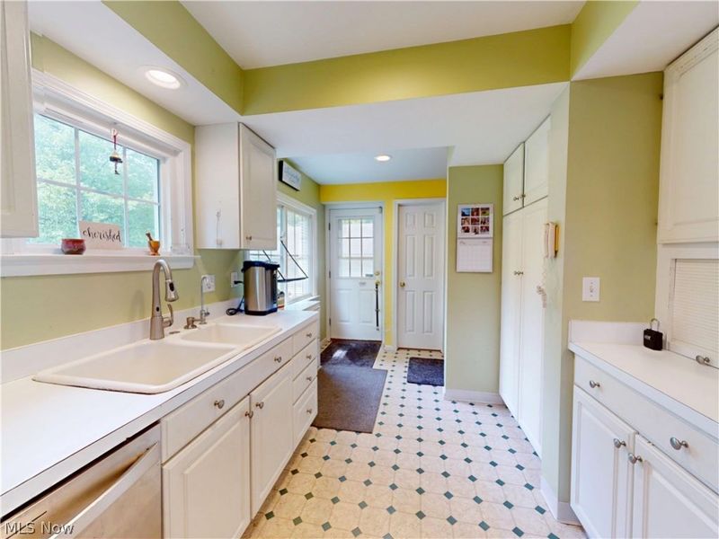 33430 Pettibone Road, Solon, OH 44139 Photo 10