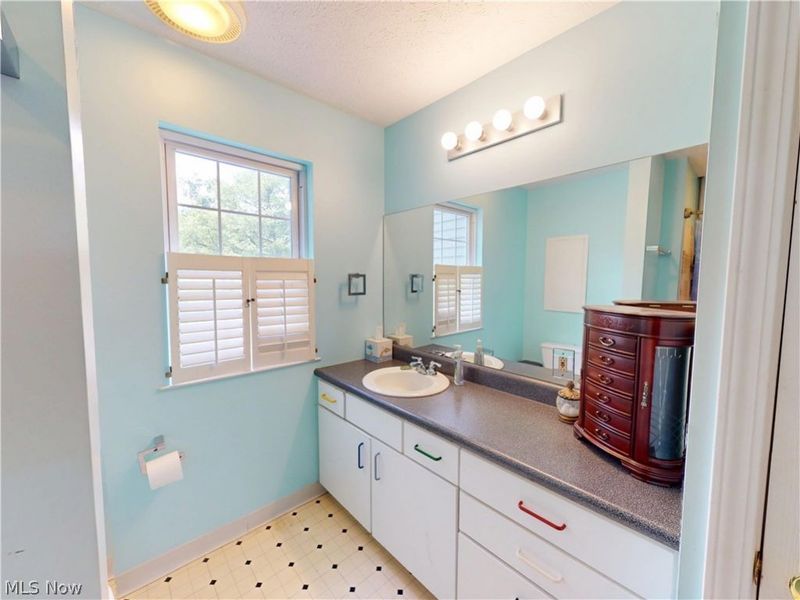 33430 Pettibone Road, Solon, OH 44139 Photo 19