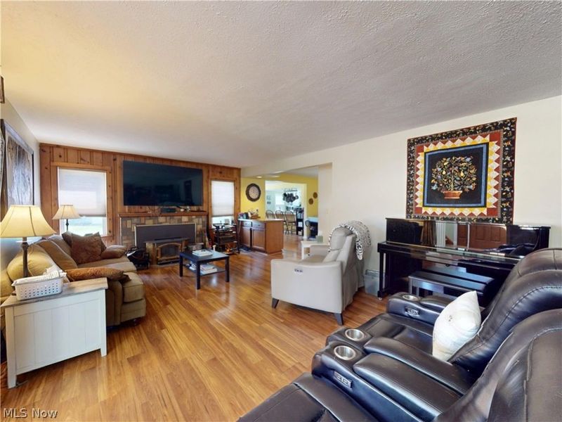 33430 Pettibone Road, Solon, OH 44139 Photo 4