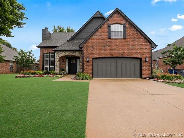 2812 E 102nd Place , Tulsa, OK 74137