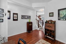 533 Pleasant Side Drive photo 4