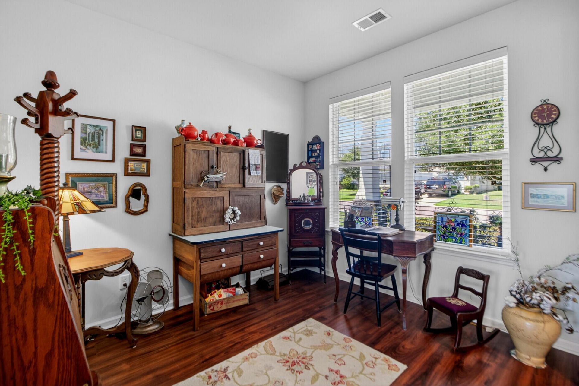 533 Pleasant Side Drive Photo 4
