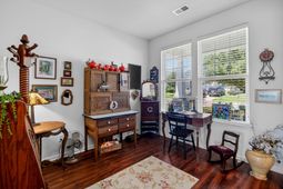 533 Pleasant Side Drive photo 4