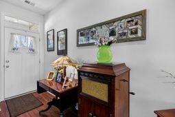 533 Pleasant Side Drive photo 4